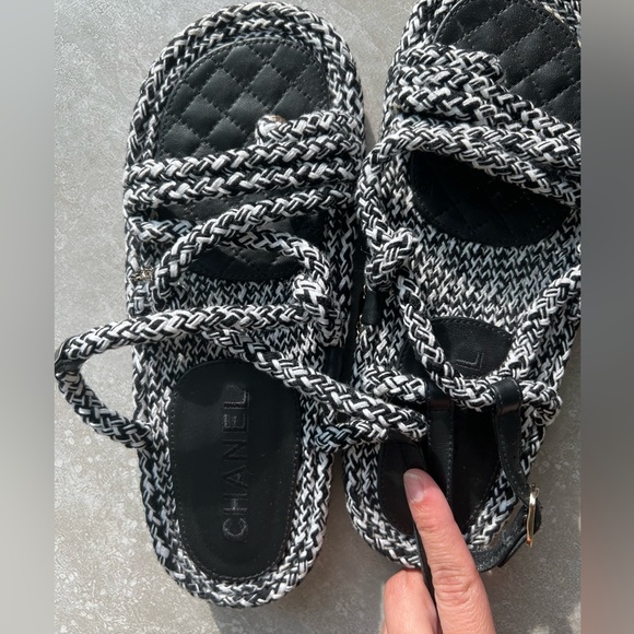 CHANEL SANDALS SIZE 37 - Picture 6 of 13